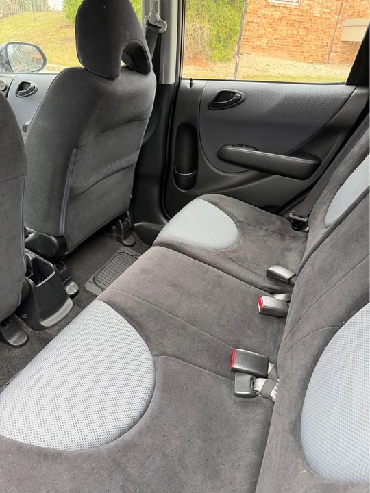 2008 Honda Fit - Image 5 of 12