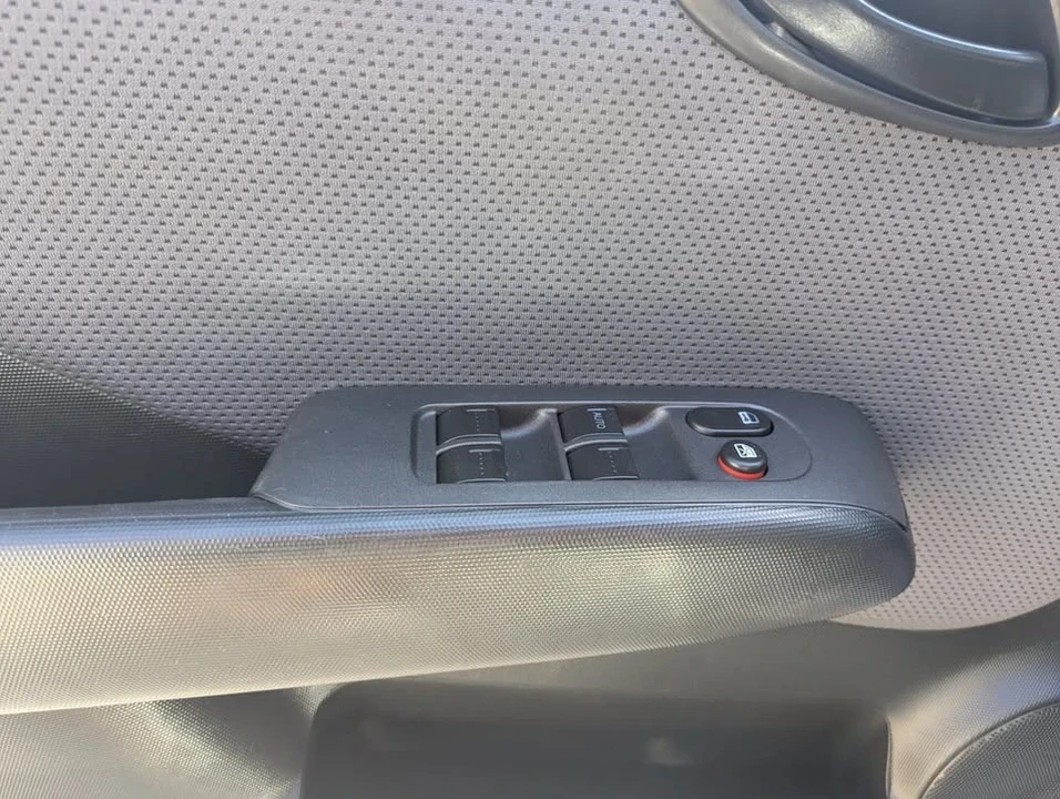 2008 Honda Fit - Image 4 of 18