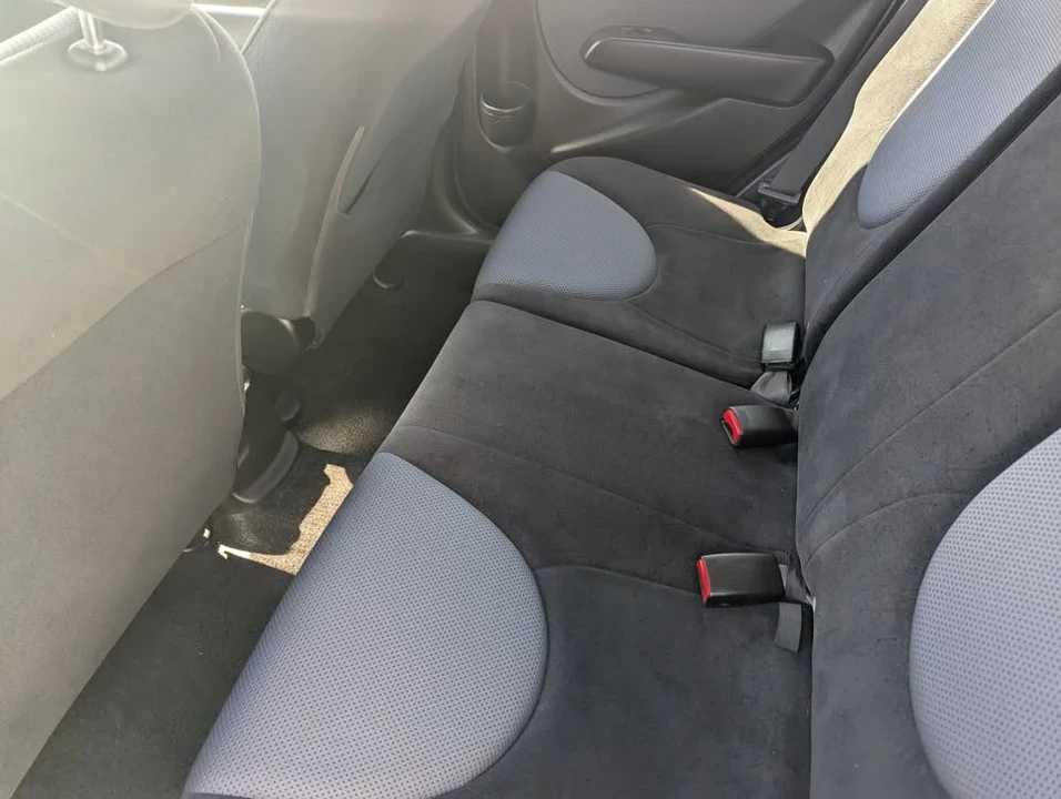 2008 Honda Fit - Image 13 of 18