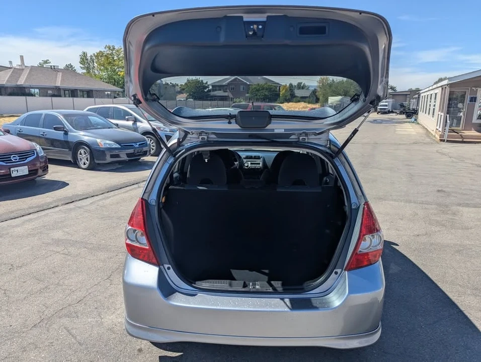 2008 Honda Fit - Image 17 of 18