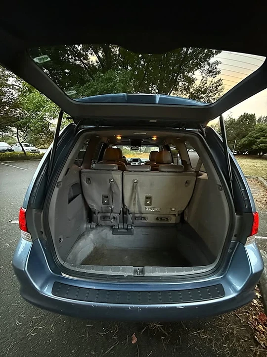 2008 Honda Odyssey - Image 19 of 20