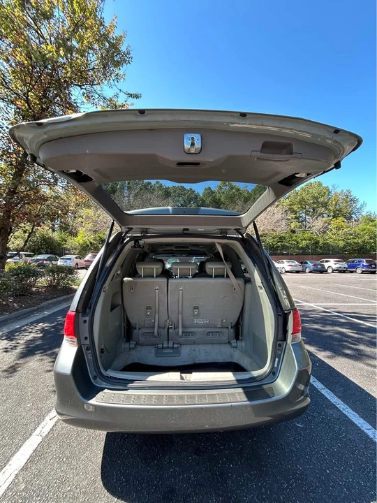 2008 Honda Odyssey - Image 10 of 13