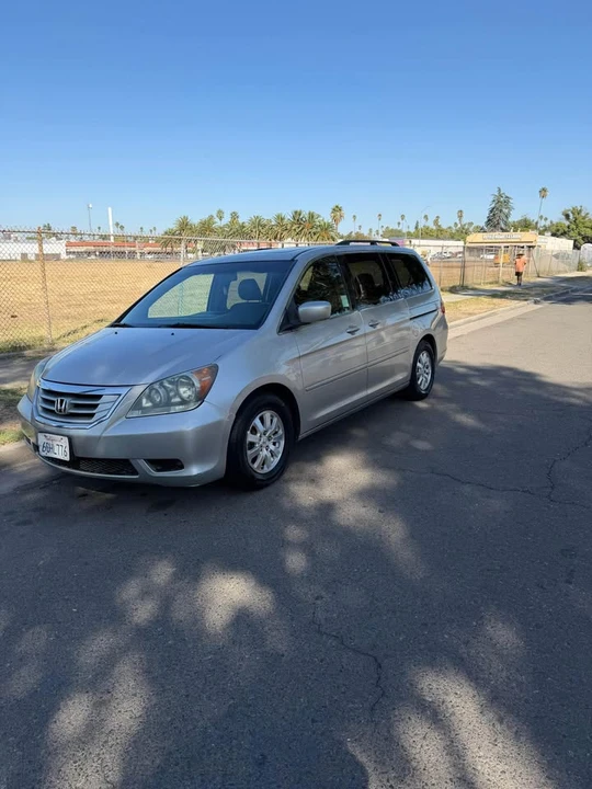 2008 Honda Odyssey - Image 2 of 11