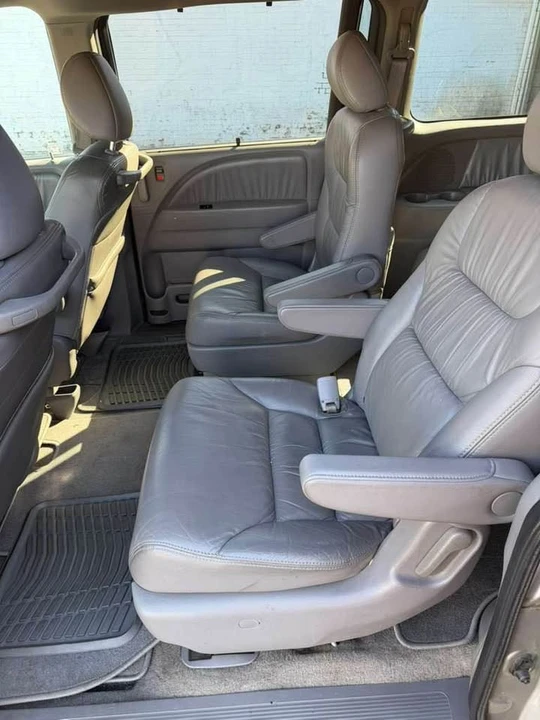 2008 Honda Odyssey - Image 6 of 11