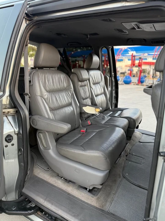2008 Honda Odyssey - Image 11 of 12