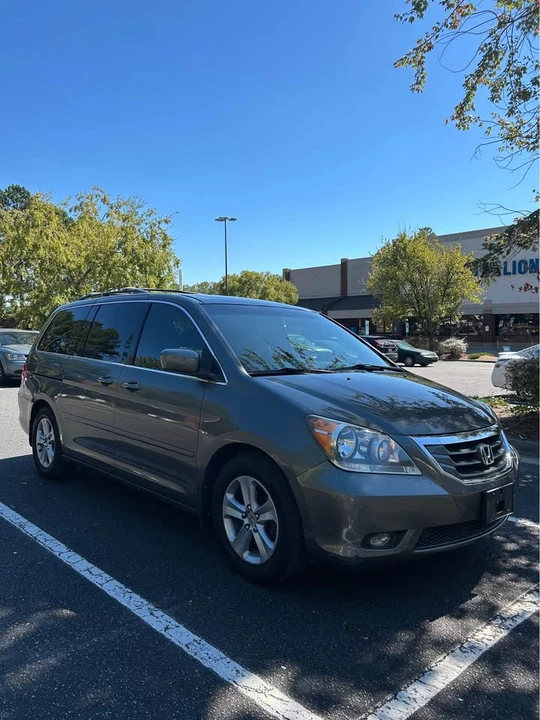 2008 Honda Odyssey - Image 2 of 13