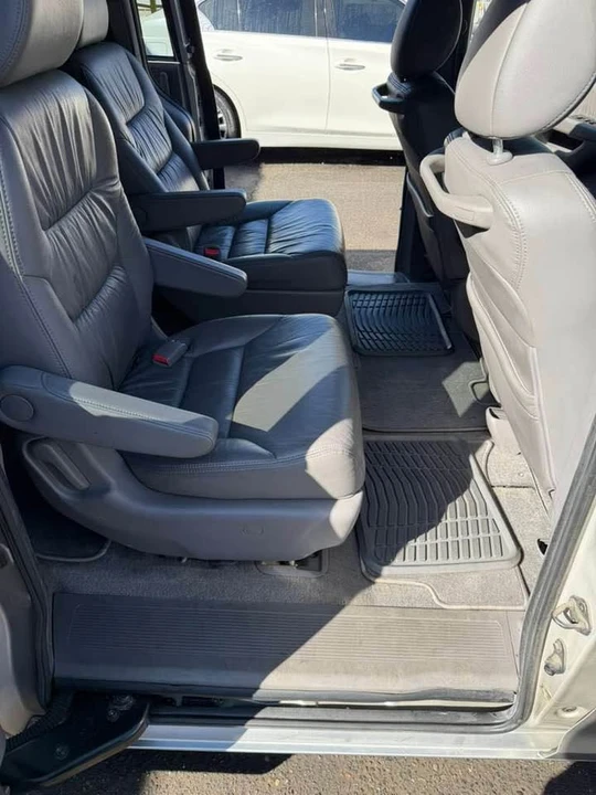 2008 Honda Odyssey - Image 7 of 11