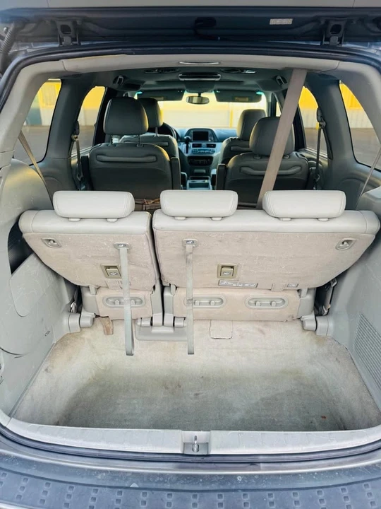2008 Honda Odyssey - Image 9 of 10