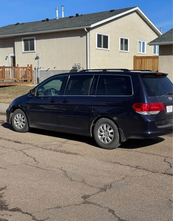 2008 Honda Odyssey - Image 2 of 3