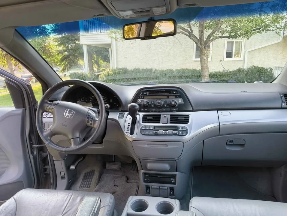 2008 Honda Odyssey - Image 11 of 18