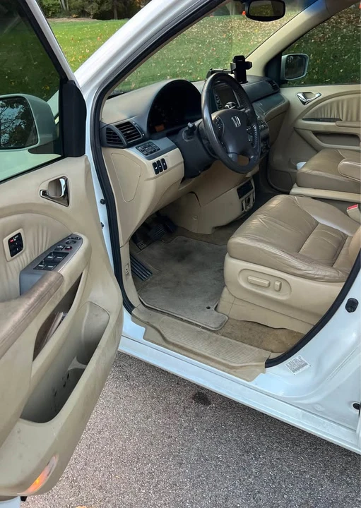 2008 Honda Odyssey - Image 2 of 6