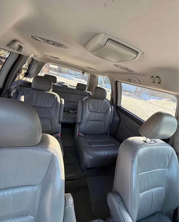 2008 Honda Odyssey - Image 3 of 3