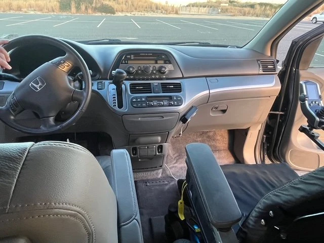 2008 Honda Odyssey - Image 14 of 20