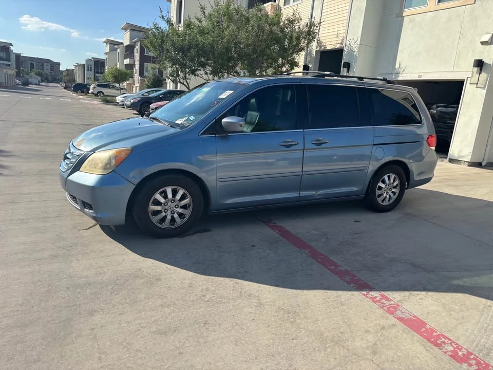 2008 Honda Odyssey - Image 3 of 10