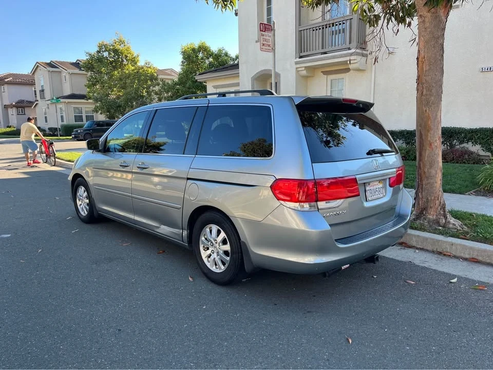 2008 Honda Odyssey - Image 3 of 6