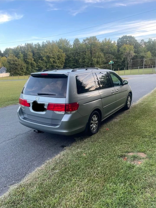 2008 Honda Odyssey - Image 2 of 11
