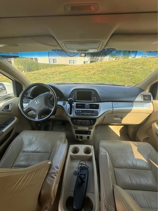 2008 Honda Odyssey - Image 5 of 11