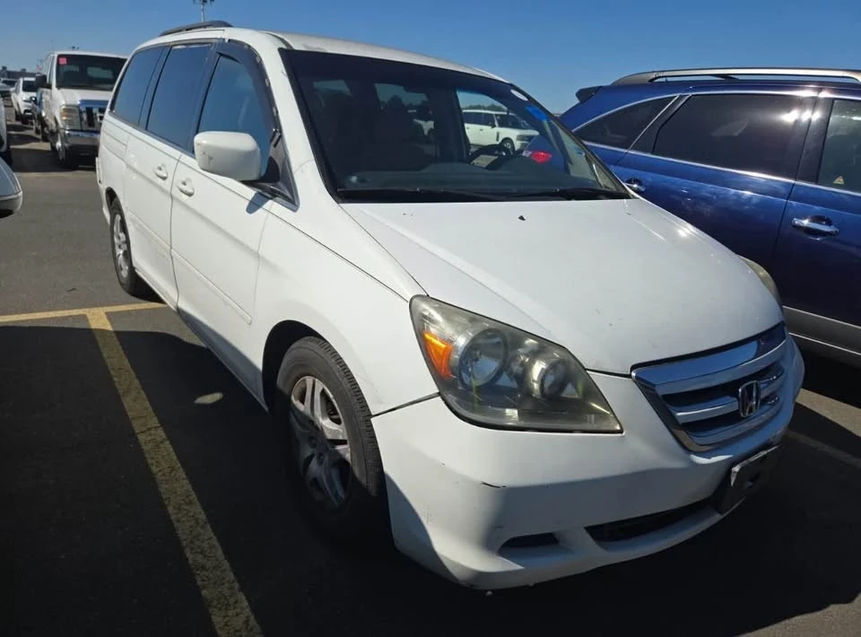 2008 Honda Odyssey - Image 3 of 15