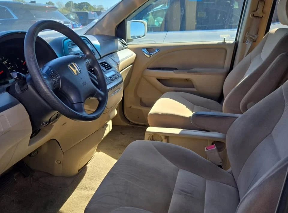 2008 Honda Odyssey - Image 8 of 15