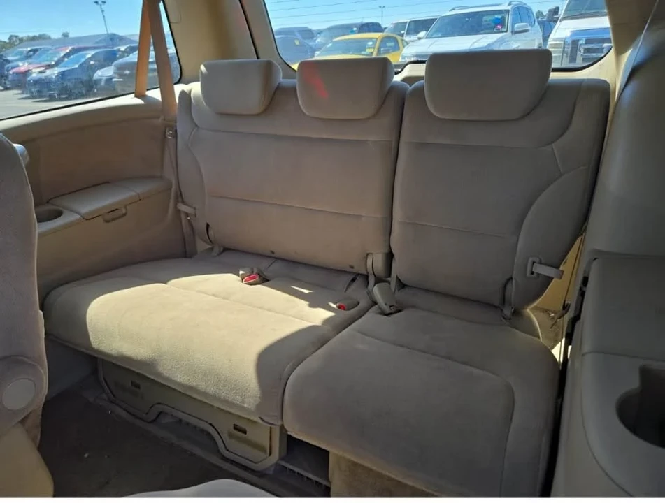 2008 Honda Odyssey - Image 12 of 15