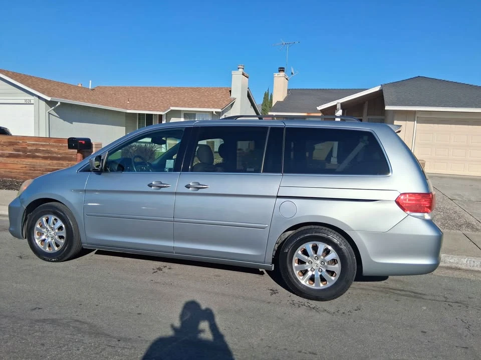 2008 Honda Odyssey - Image 10 of 12
