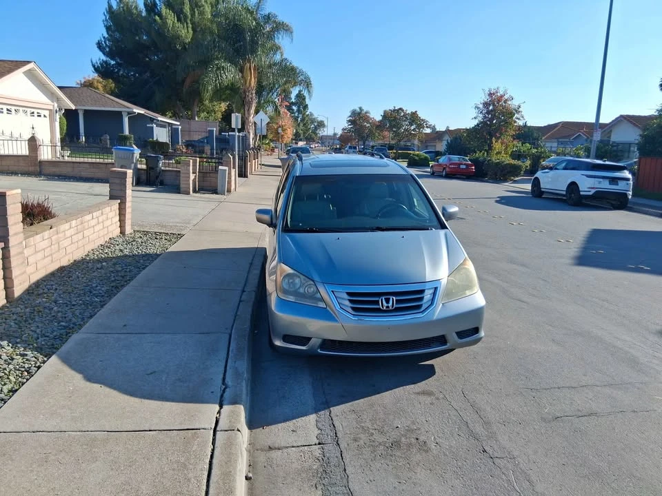 2008 Honda Odyssey - Image 5 of 12