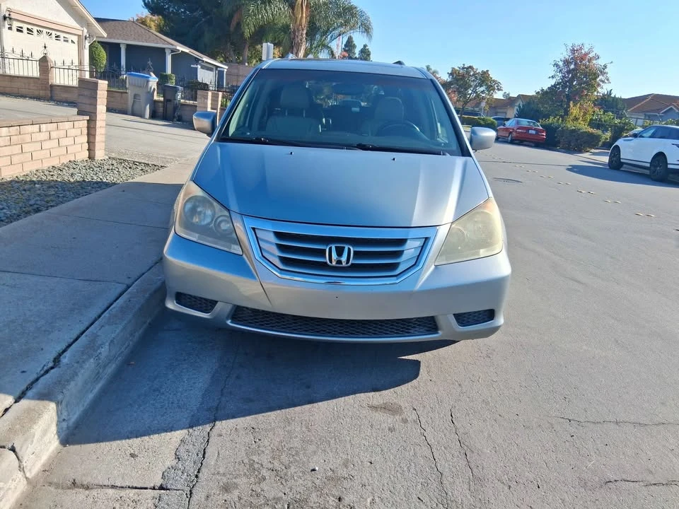 2008 Honda Odyssey - Image 11 of 12
