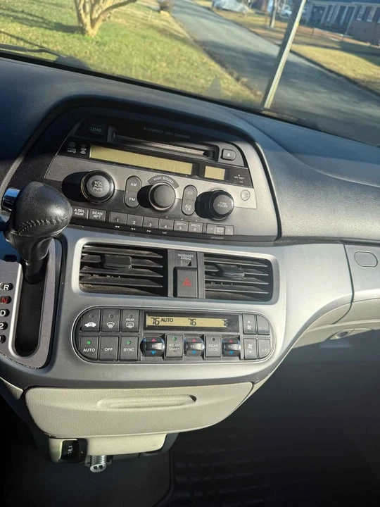 2008 Honda Odyssey - Image 19 of 20