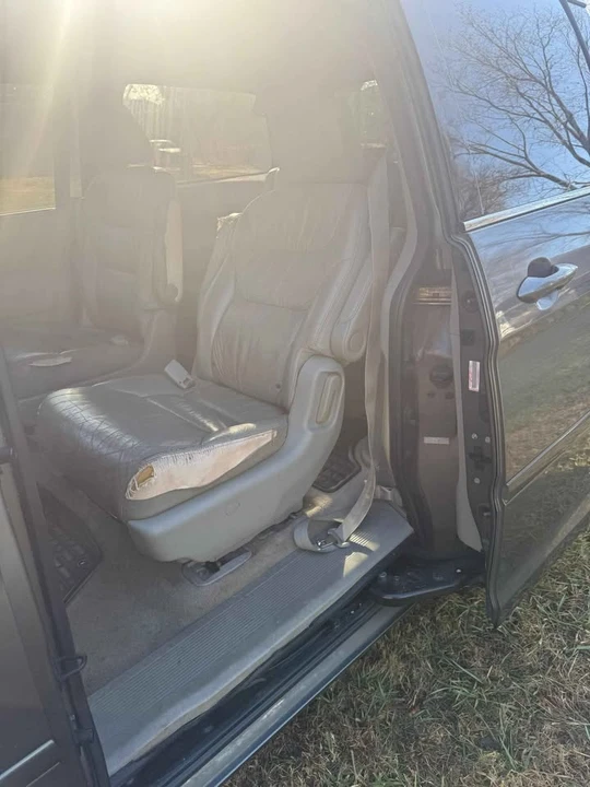 2008 Honda Odyssey - Image 16 of 20