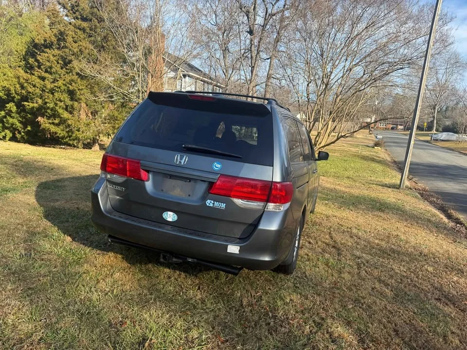 2008 Honda Odyssey - Image 11 of 20
