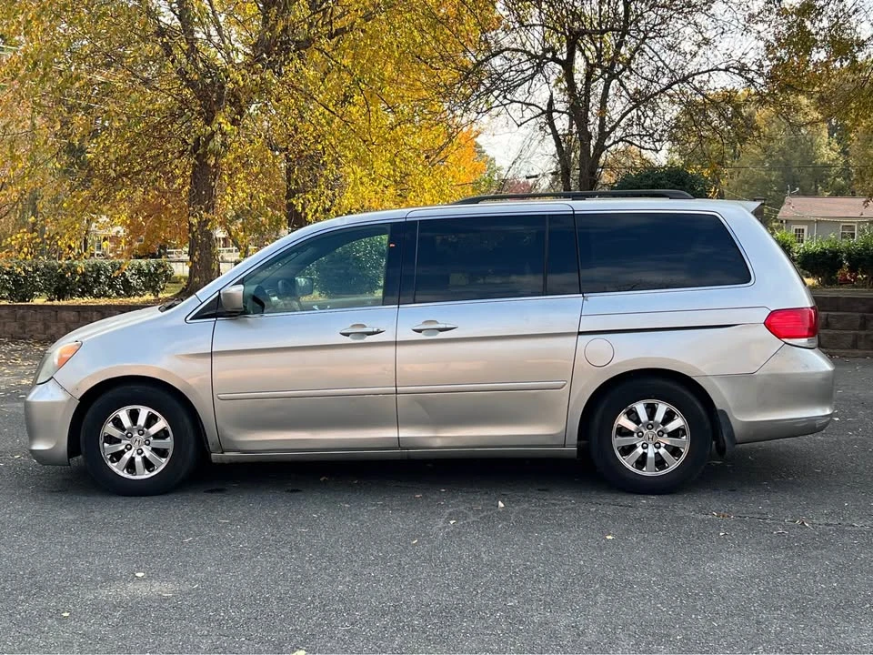 2008 Honda Odyssey - Image 8 of 16