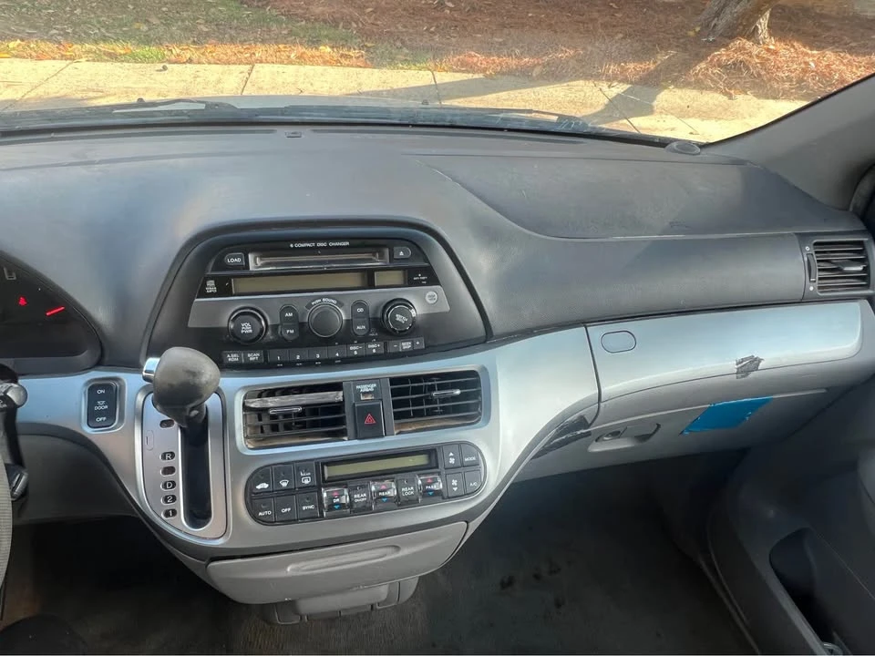 2008 Honda Odyssey - Image 14 of 16