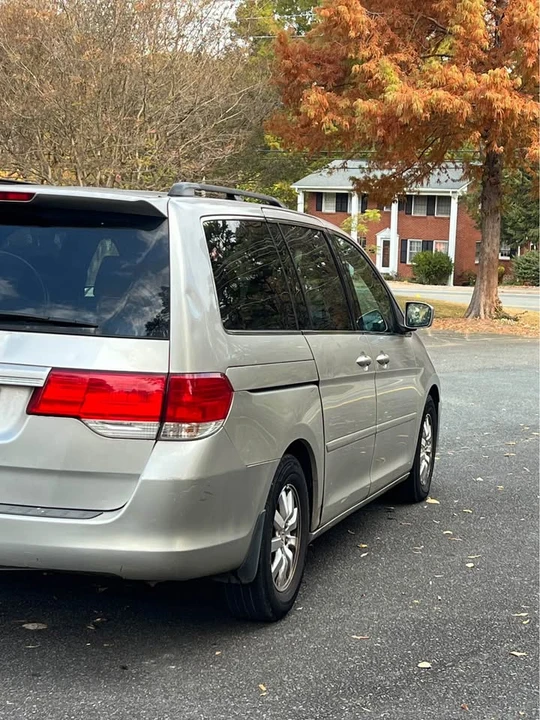 2008 Honda Odyssey - Image 5 of 16