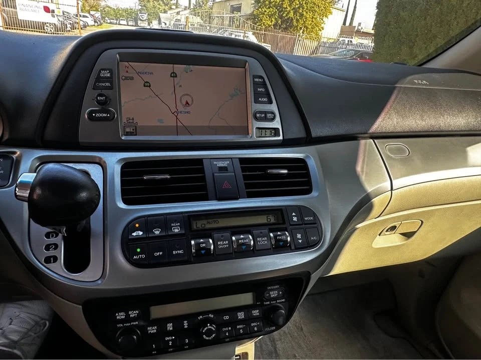 2008 Honda Odyssey - Image 10 of 14
