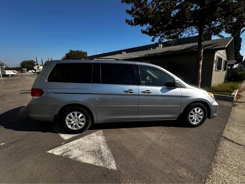 2008 Honda Odyssey - Image 6 of 14