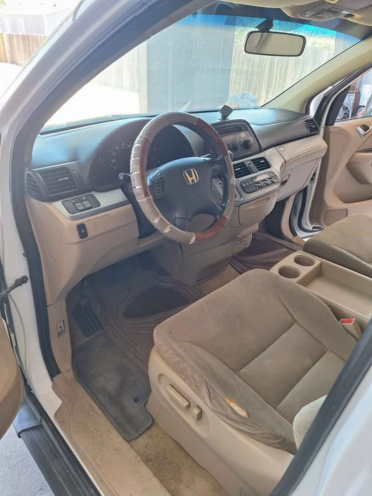 2008 Honda Odyssey - Image 2 of 4