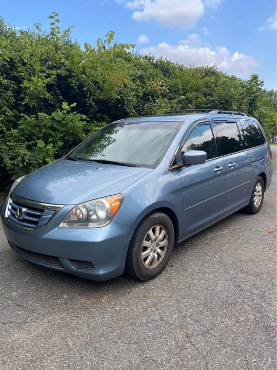 2008 Honda Odyssey - Image 2 of 11
