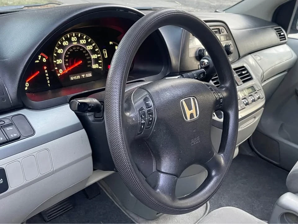 2008 Honda Odyssey - Image 12 of 17