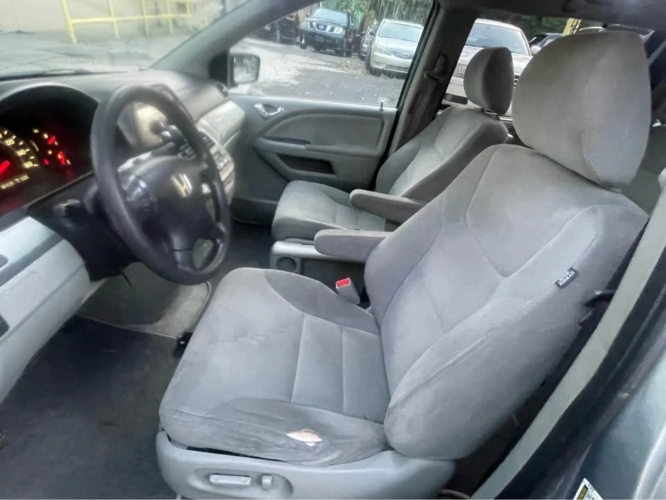 2008 Honda Odyssey - Image 9 of 17