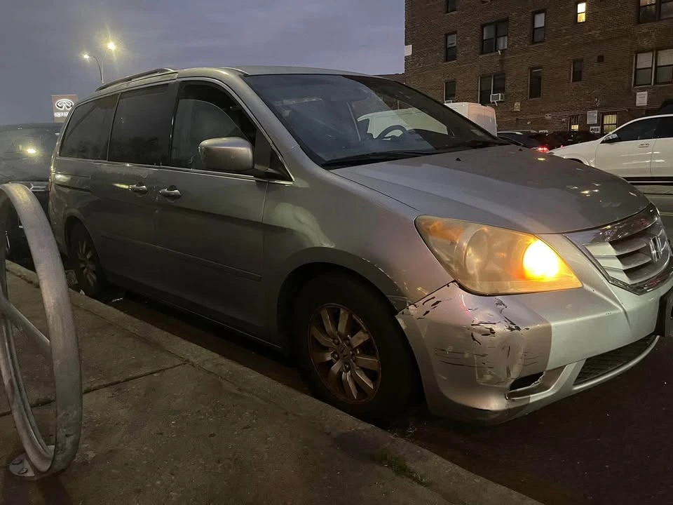 2008 Honda Odyssey - Image 2 of 8