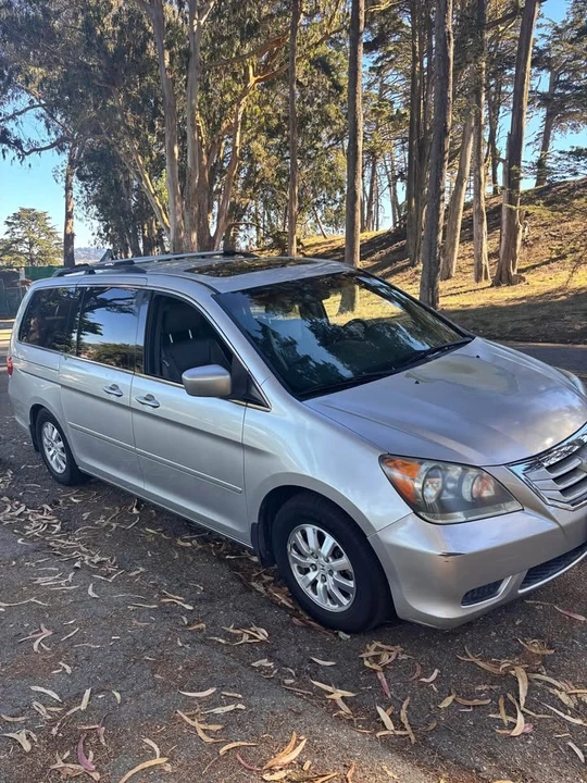 2008 Honda Odyssey - Image 2 of 9