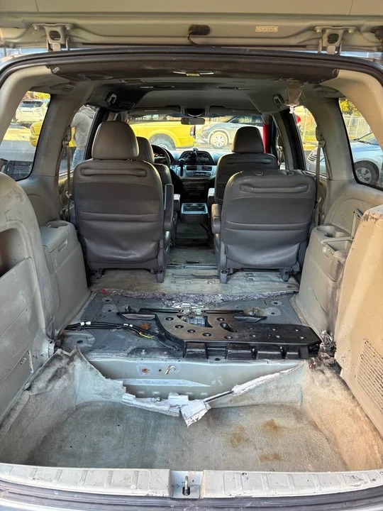 2008 Honda Odyssey - Image 7 of 15