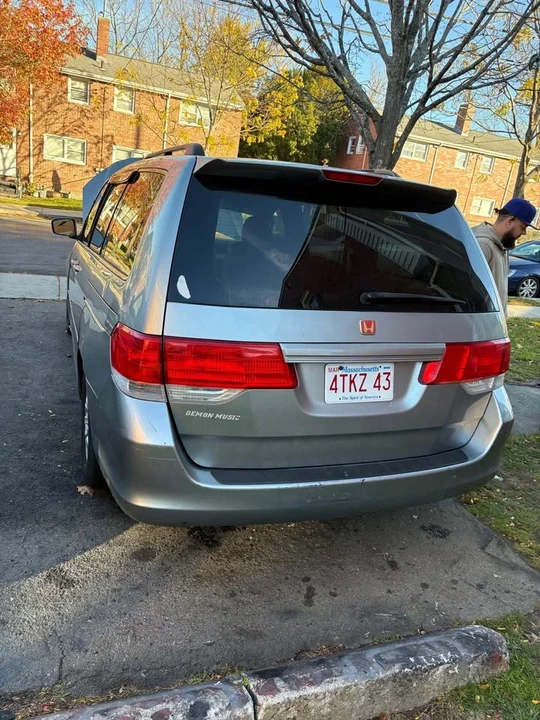 2008 Honda Odyssey - Image 11 of 15