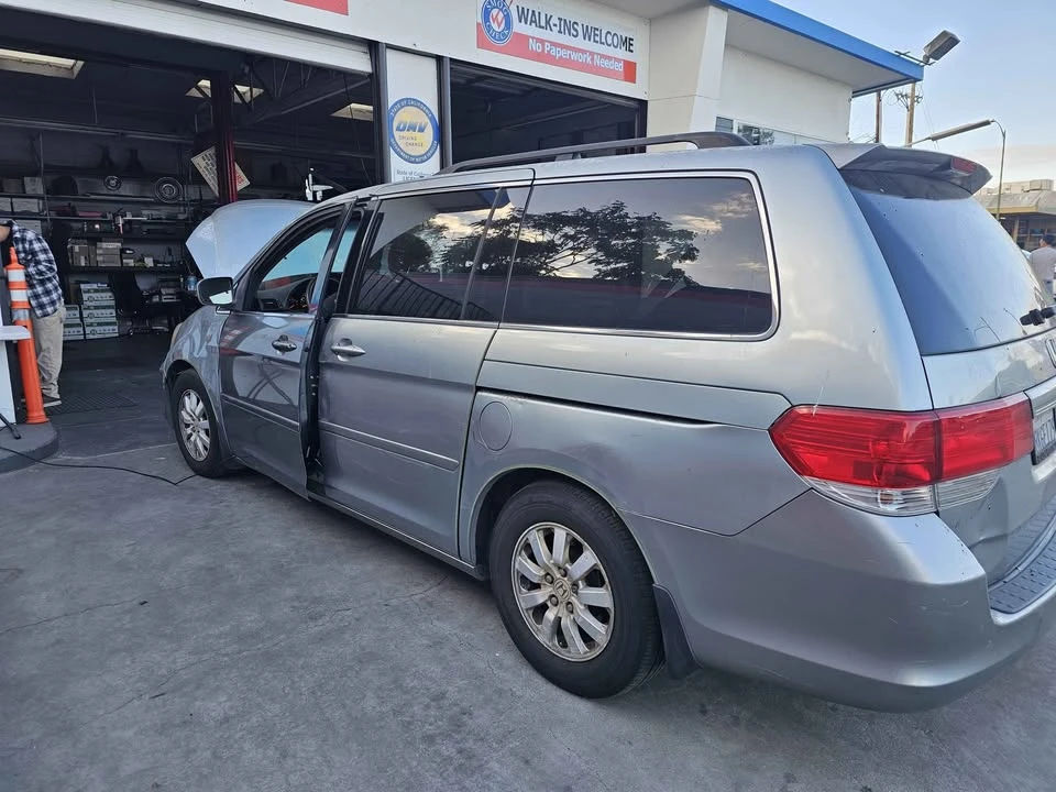 2008 Honda Odyssey - Image 4 of 4