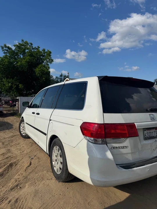 2008 Honda Odyssey - Image 3 of 8
