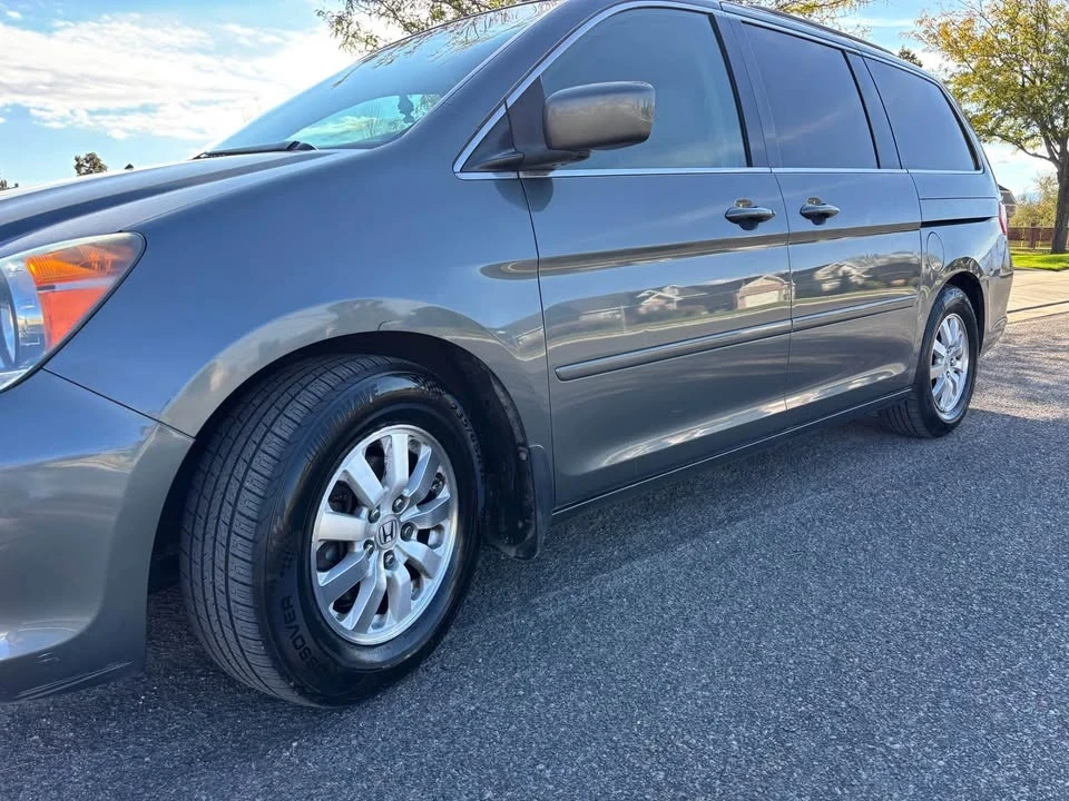 2008 Honda Odyssey - Image 2 of 11