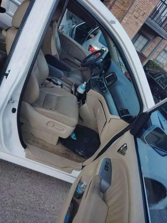 2008 Honda Odyssey - Image 6 of 10