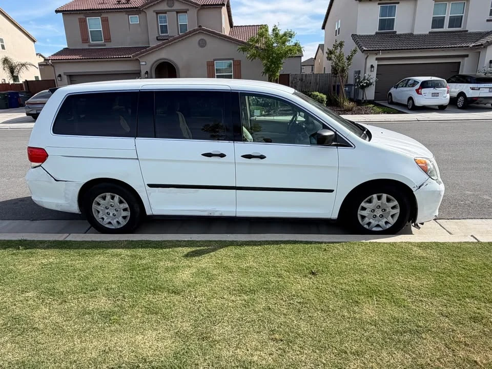 2008 Honda Odyssey - Image 3 of 9