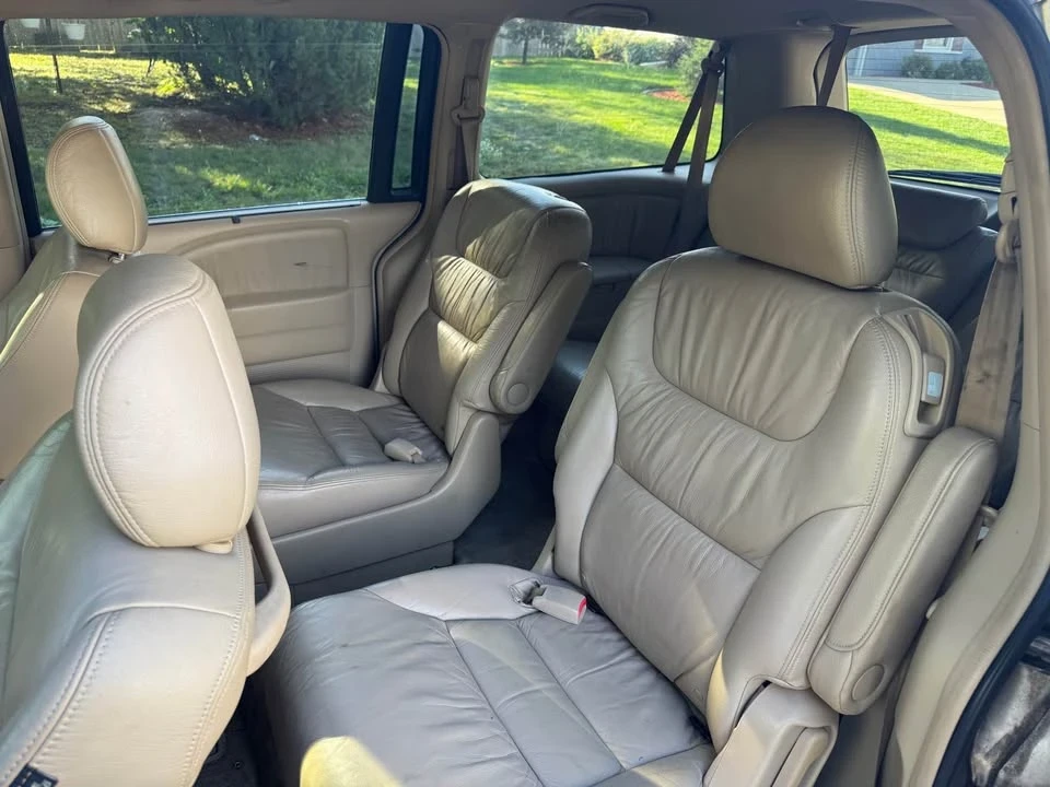 2008 Honda Odyssey - Image 14 of 16