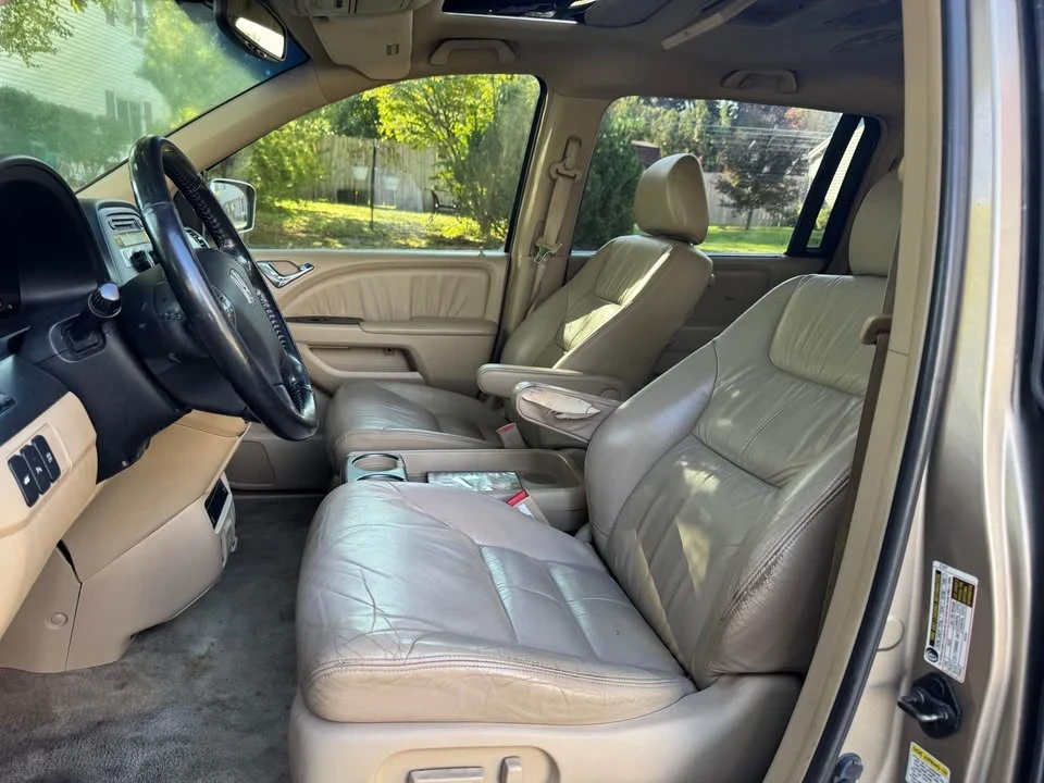 2008 Honda Odyssey - Image 11 of 16